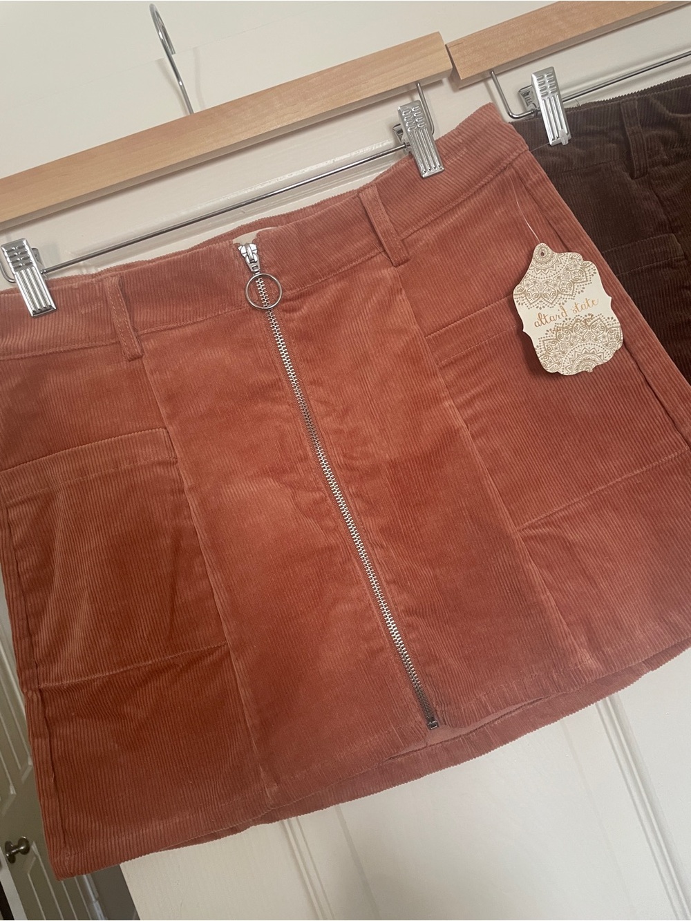 🤎 Altar’d State Corduroy Front-Zip Mini Skirts - Rust and Chocolate 🤎 - Picture 2 of 12